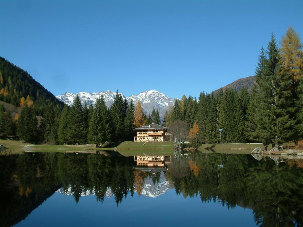 Casa Olivati Lägenhet Pellizzano Exteriör bild